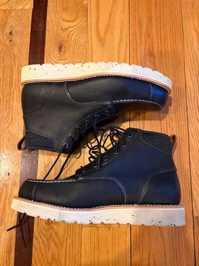 Irish Setter men’s moc toe boots in Black, size 10.5, WORN ONCE, LIKE NEW